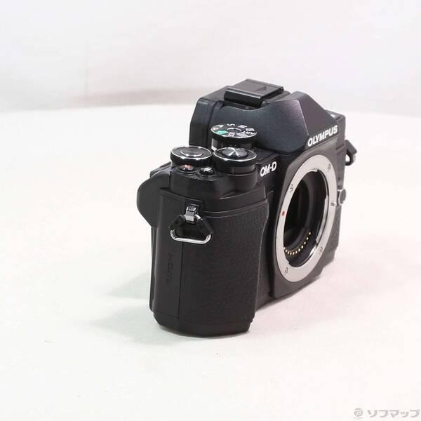 〔中古〕OLYMPUS(オリンパス) OM-D E-M10 Mark III ボディー ブラック〔198-ud〕 |  | 03