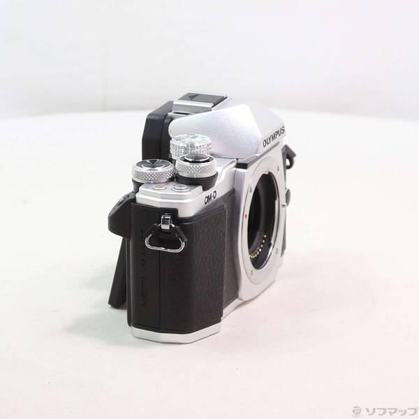 〔中古〕OLYMPUS(オリンパス) OM-D E-M10 MarkII ボディー〔349-ud〕 |  | 03