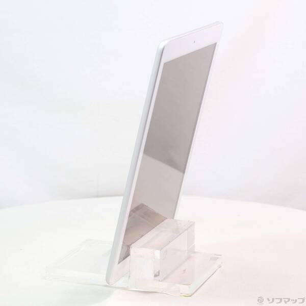 〔中古〕Apple(アップル) iPad 第6世代 32GB シルバー FR7G2J／A Wi-Fi〔269-ud〕 |  | 01