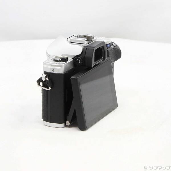 〔中古〕OLYMPUS(オリンパス) OM-D E-M10 Mark III ボディ シルバー〔198-ud〕 |  | 01