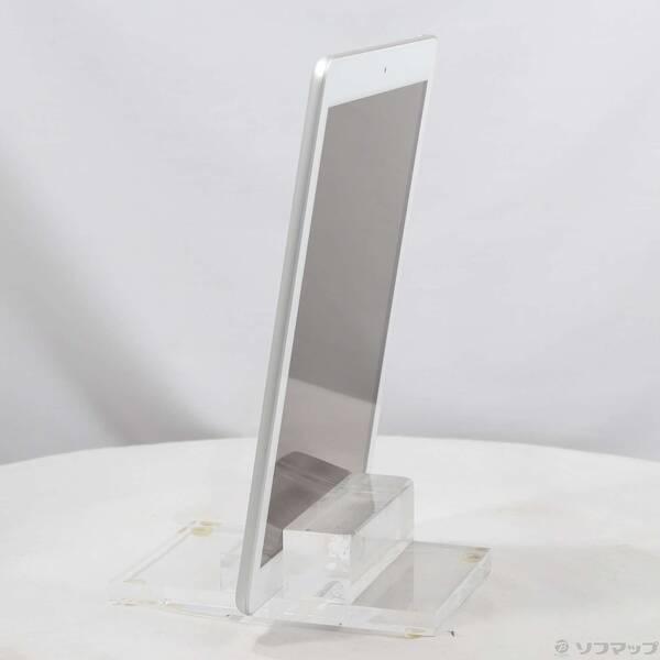 〔中古〕Apple(アップル) iPad 第6世代 32GB シルバー MR7G2J／A Wi-Fi〔349-ud〕 |  | 01