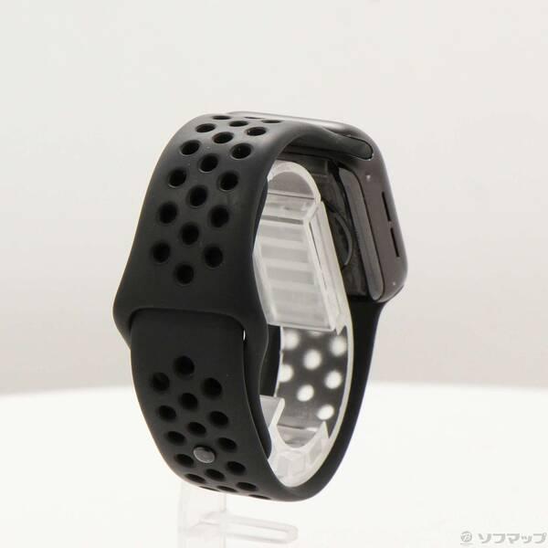 〔中古〕Apple(アップル) Apple Watch SE 第1世代 Nike GPS 40mm スペースグレイアルミニウムケース アンスラサイト／ブラックNikeスポーツバンド〔198-ud〕 |  | 02