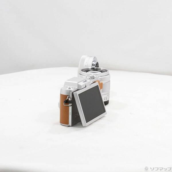 〔中古〕Panasonic(パナソニック) LUMIX DMC-GF7W T ダブルズームレンズキット ブラウン〔262-ud〕 |  | 01