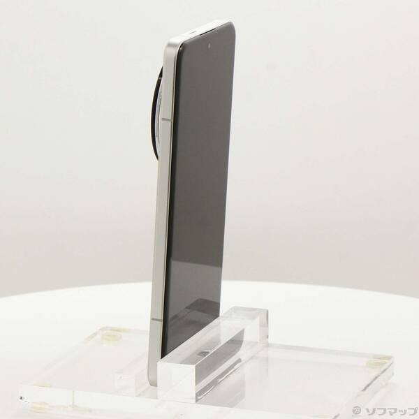 〔中古〕Xiaomi(シャオミ) Xiaomi 14 Ultra 512GB ホワイト MZB0HB1JP SIMフリー〔352-ud〕 |  | 01