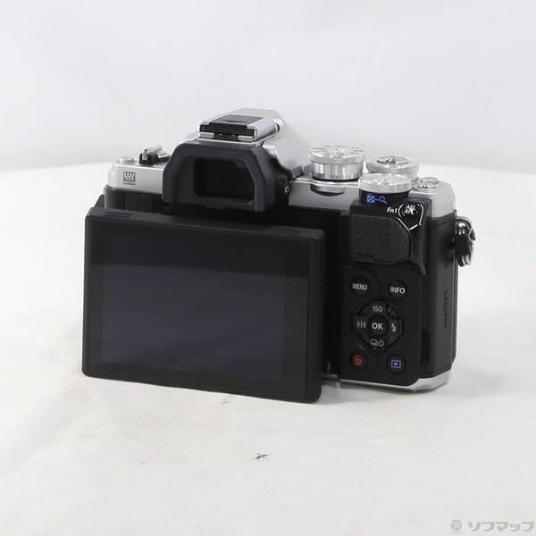 〔中古〕OLYMPUS(オリンパス) OM-D E-M10 Mark III ボディ シルバー〔297-ud〕 |  | 02