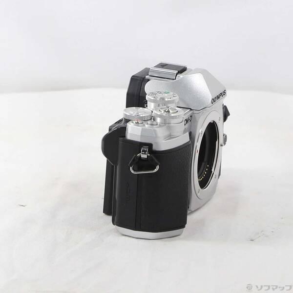 〔中古〕OLYMPUS(オリンパス) OM-D E-M10 Mark III ボディ シルバー〔297-ud〕 |  | 03