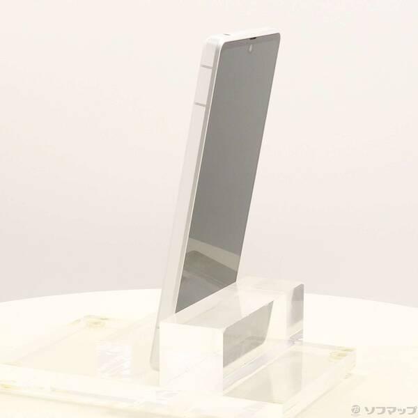 〔中古〕SHARP(シャープ) AQUOS R8 256GB クリーム SH-52D docomo SIMフリー〔295-ud〕 |  | 01