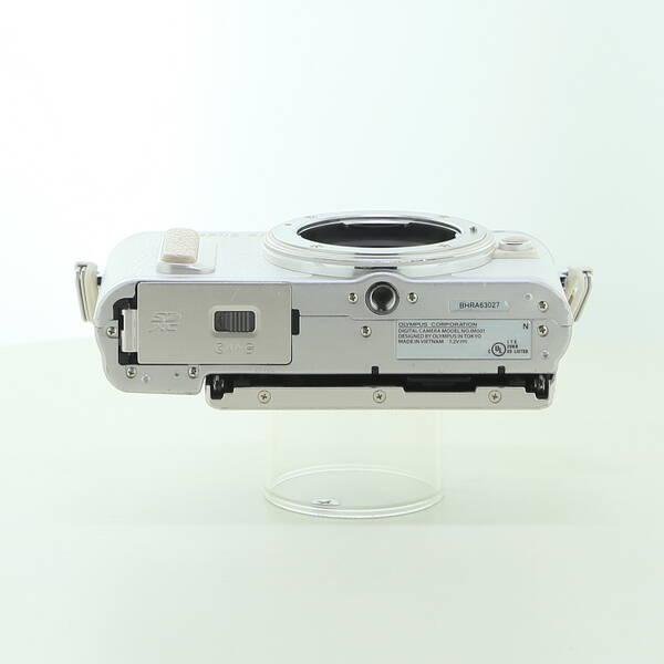 〔中古〕OLYMPUS(オリンパス) OLYMPUS PEN E-PL8 ボディー ホワイト〔262-ud〕 |  | 04