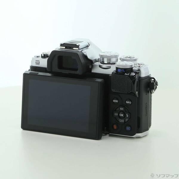 〔中古〕OLYMPUS(オリンパス) OM-D E-M10 Mark III ボディ シルバー〔352-ud〕 |  | 02