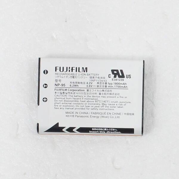 〔中古〕富士フイルム(FUJIFILM) FinePix X100 シルバー〔258-ud〕 |  | 04