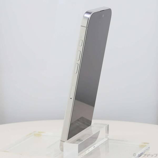 〔中古〕Apple(アップル) iPhone16 Pro Max 256GB ホワイトチタニウム MYWH3J／A SIMフリー〔262-ud〕 |  | 01