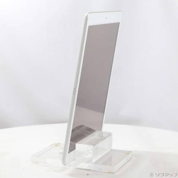 〔中古〕Apple(アップル) iPad 第8世代 128GB シルバー MYLE2J／A Wi-Fi〔349-ud〕 |  | 01