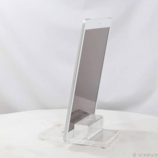 〔中古〕Apple(アップル) iPad 第8世代 32GB シルバー MYMJ2J／A docomoロック解除SIMフリー〔269-ud〕 |  | 01