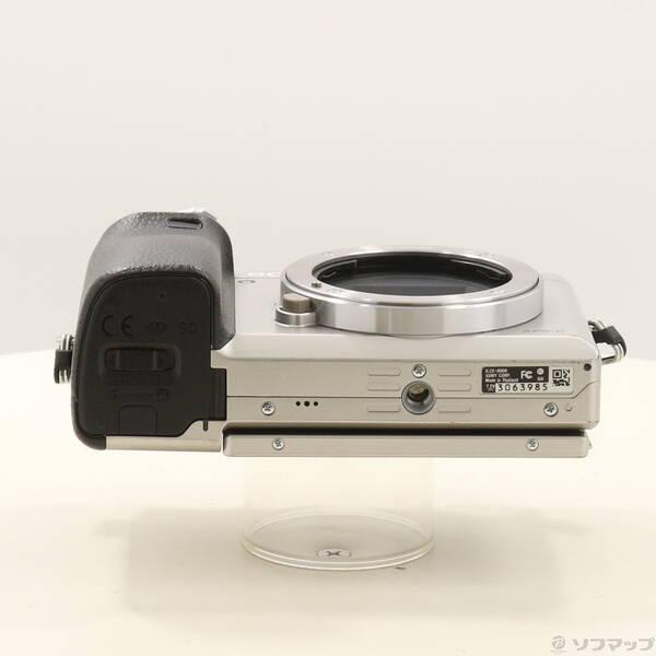 〔中古〕SONY(ソニー) α6000 ダブルズームレンズキット シルバー ILCE-6000Y〔295-ud〕 |  | 04