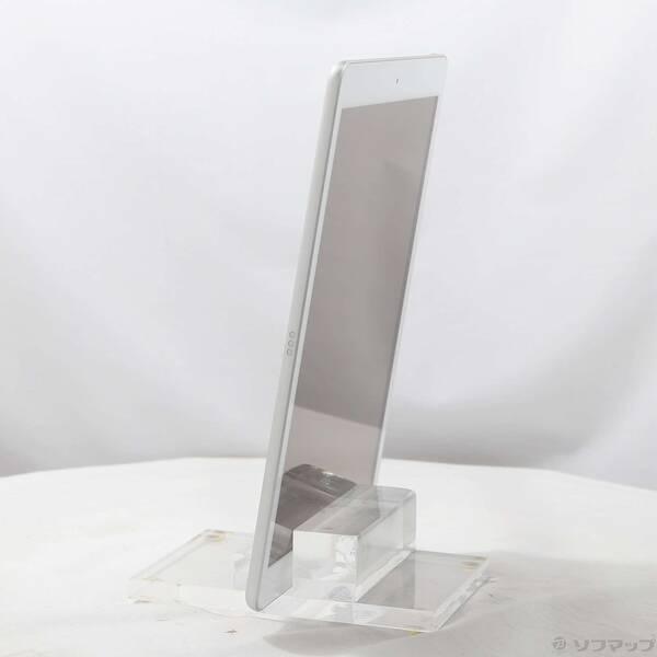 〔中古〕Apple(アップル) iPad 第8世代 32GB シルバー MYLA2J／A Wi-Fi〔269-ud〕 |  | 01