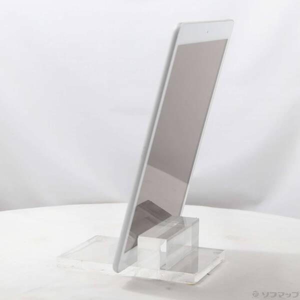 〔中古〕Apple(アップル) iPad 第8世代 32GB シルバー MYLA2J／A Wi-Fi〔348-ud〕 |  | 01