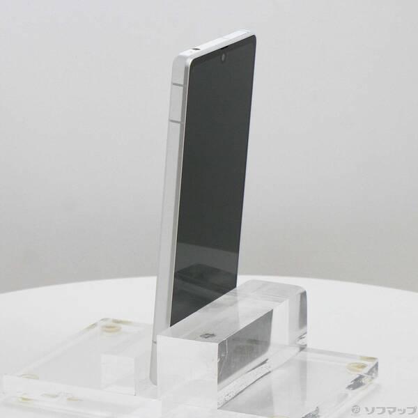 〔中古〕SHARP(シャープ) AQUOS R8 256GB クリーム SH-52D docomo SIMフリー〔368-ud〕 |  | 01