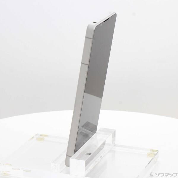 〔中古〕SONY(ソニー) Xperia 1 VI 256GB プラチナシルバー SOG13 au SIMフリー〔198-ud〕 |  | 01