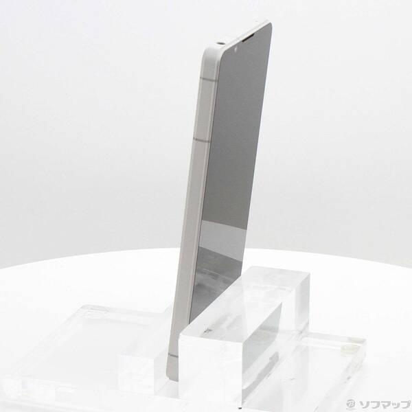 〔中古〕SONY(ソニー) Xperia 1 VI 256GB プラチナシルバー SOG13 au SIMフリー〔269-ud〕 |  | 01