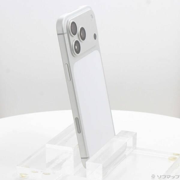 〔中古〕Apple(アップル) iPhone17 Pro Max 512GB シルバー MFYC4J／A SIMフリー〔377-ud〕 |  | 03
