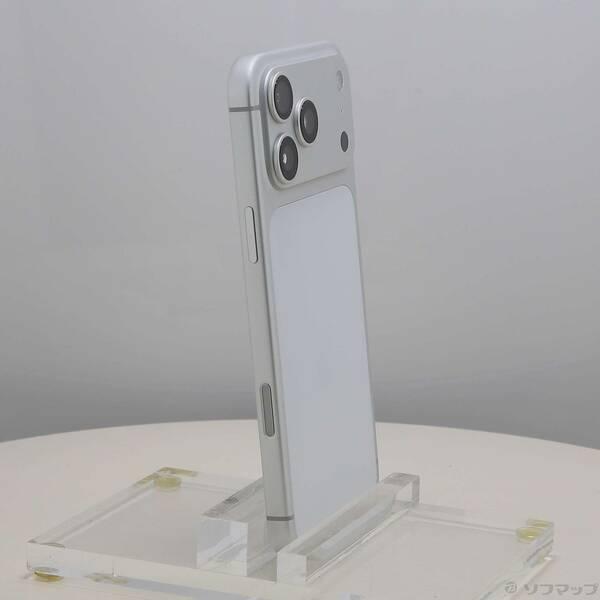〔中古〕Apple(アップル) iPhone17 Pro Max 2TB シルバー MFYJ4J／A SIMフリー〔251-ud〕 |  | 03