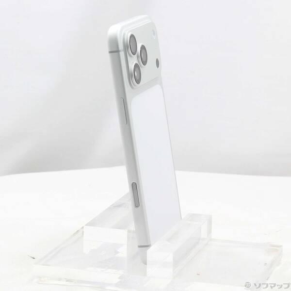 〔中古〕Apple(アップル) iPhone17 Pro Max 2TB シルバー MFYJ4J／A SIMフリー〔276-ud〕 |  | 03