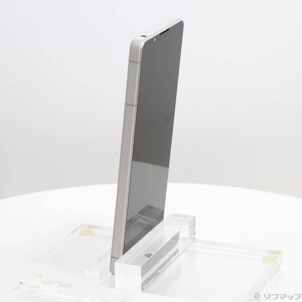 〔中古〕SONY(ソニー) Xperia 1 VI 256GB プラチナシルバー SOG13 au SIMフリー〔305-ud〕 |  | 01