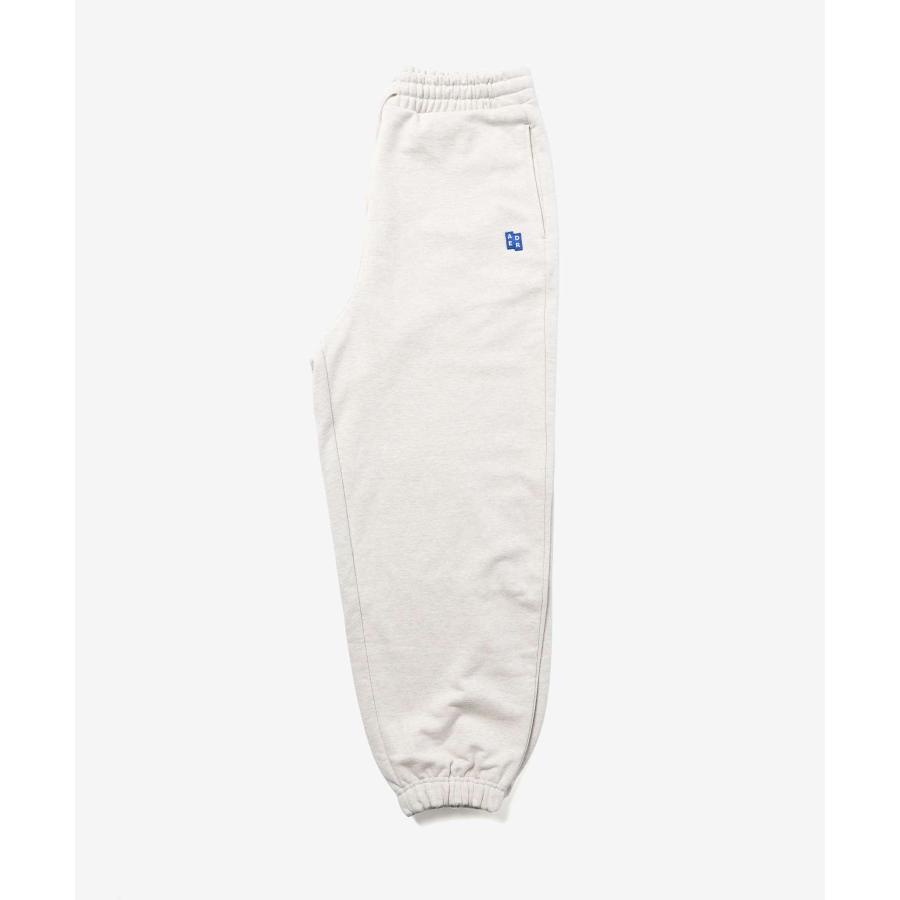 アーダーエラー ADERERROR SIG BL TAG SWEATPANTS 01 シグ ブルー タグ スウェットパンツ BO42FYSP0201 ユニセックス ボトムス |  | 03