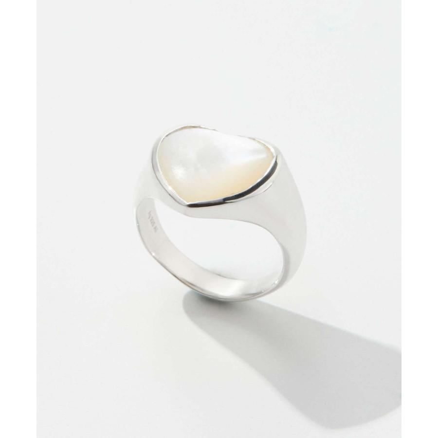 ANNIKA INEZ（アニカイネズ） ANNIKA INEZ Mother of pearl heart ring