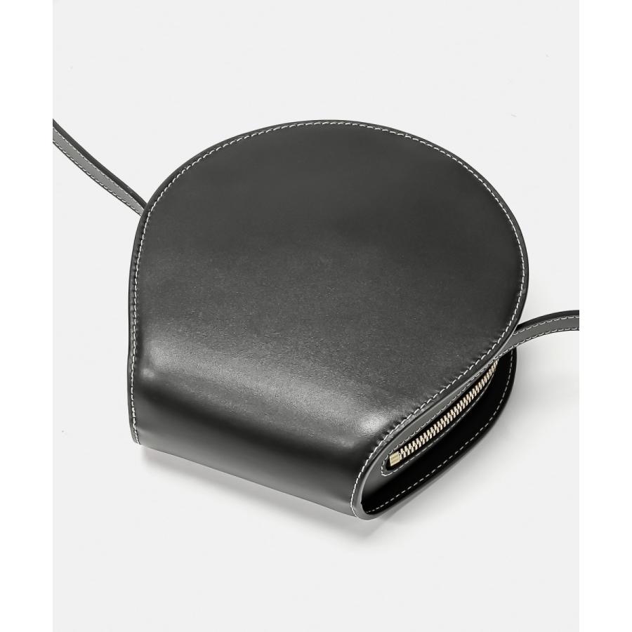 A.P.C. アーペーセー PXAWV F61531 ショルダーバッグ レディース