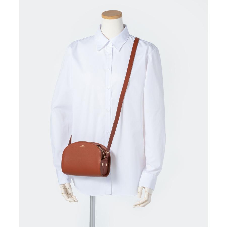 A.P.C. APC アーペーセー PXBJQ F61392 ショルダーバッグ A.P.C. APC アーペーセー PXBJQ F61392 ショルダーバッグ