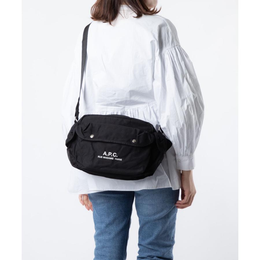 A.P.C. クロスボディバッグ A.P.C. アーペーセー COFDT H61670 ボディバッグ メンズ バック