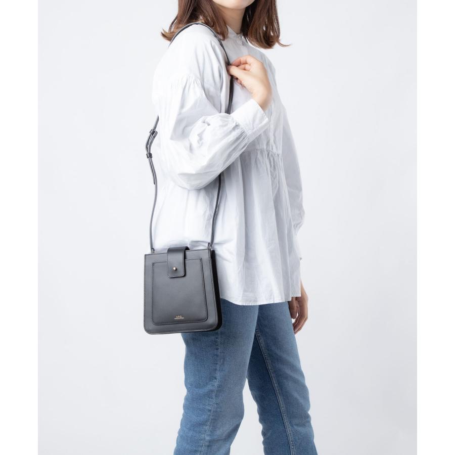 A.P.C.（アーペーセー） A.P.C. PXAWV F61595 ショルダーバッグ