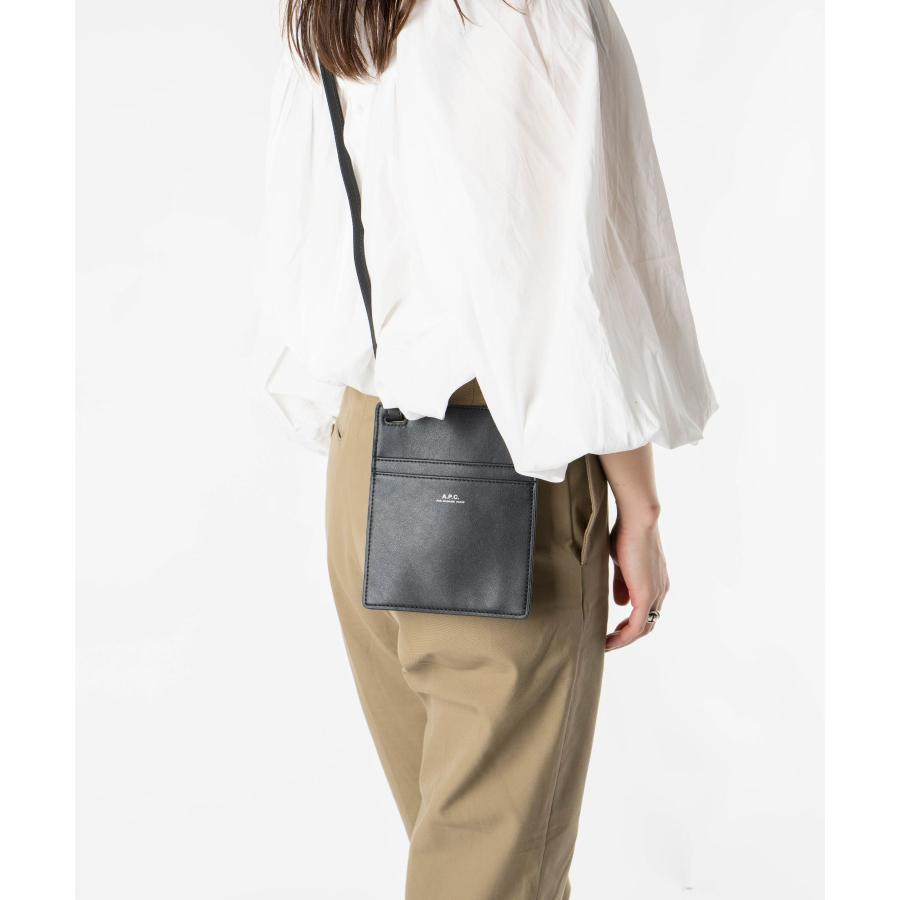 A.P.C. アーペーセー PUAAT H61717 ショルダーバッグ メンズ