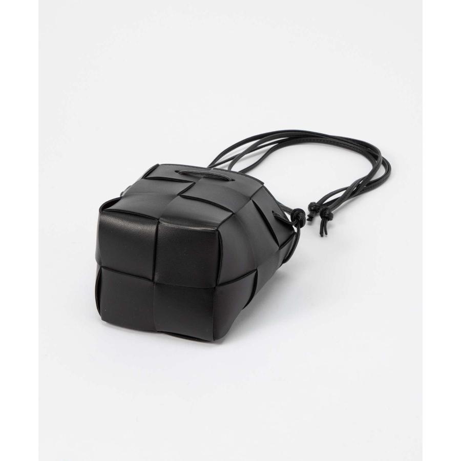 ボッテガヴェネタ ショルダーバッグ 680217　VCQC4　6917 ボッテガヴェネタ BOTTEGA VENETA ショルダーバッグ カセット クロス