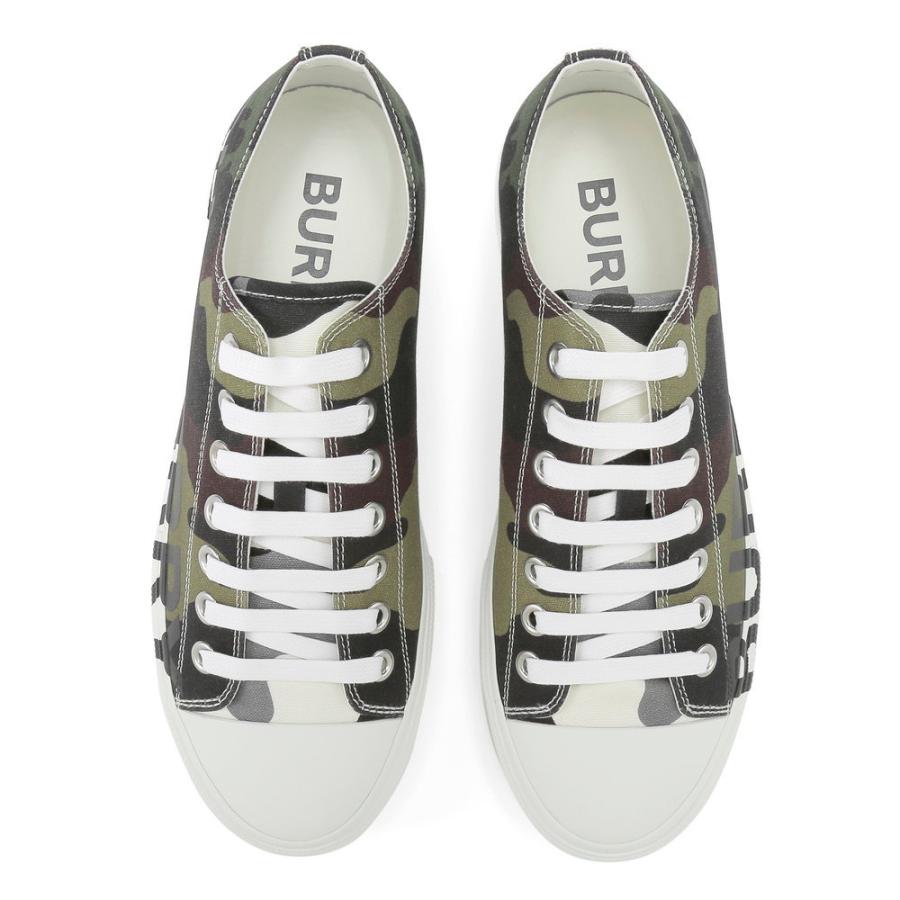 未使用品 BURBERRY バーバリー カウプリント スニーカー 未使用品 BURBERRY バーバリー カウプリント スニーカー