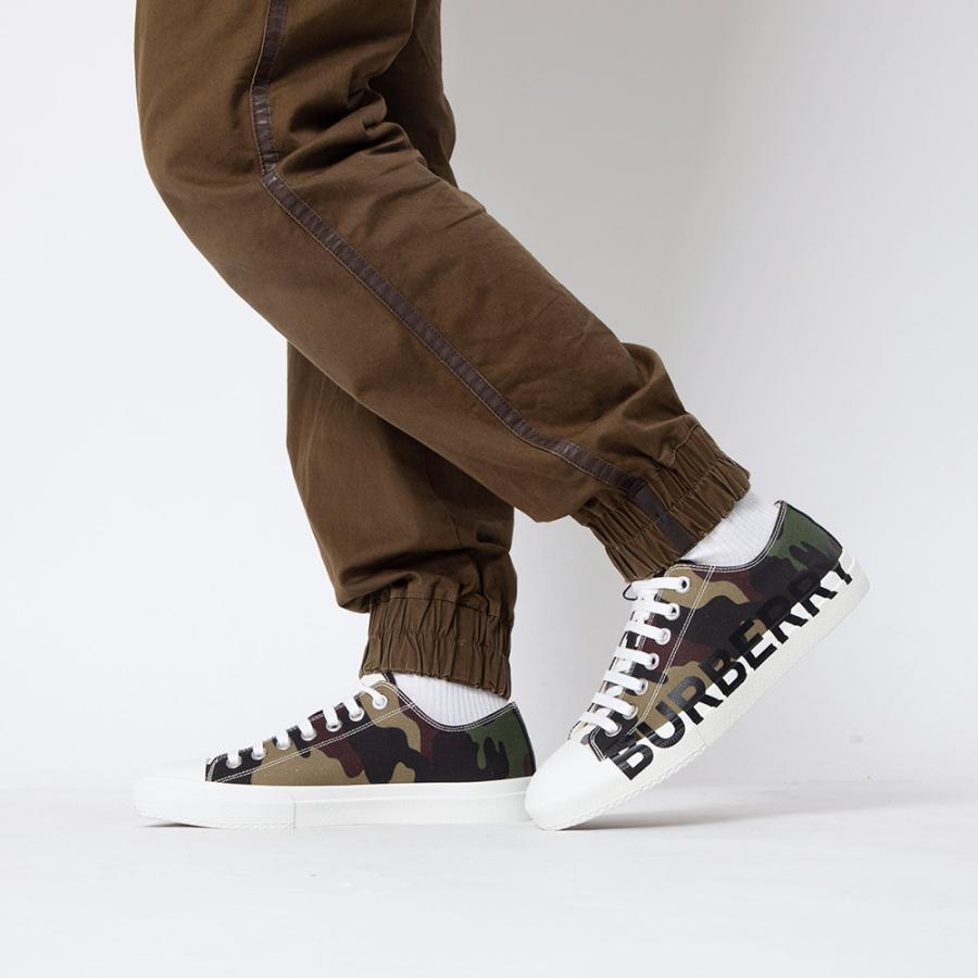 未使用品 BURBERRY バーバリー カウプリント スニーカー BURBERRY バーバリー スニーカー メンズ シューズ ロゴプリント