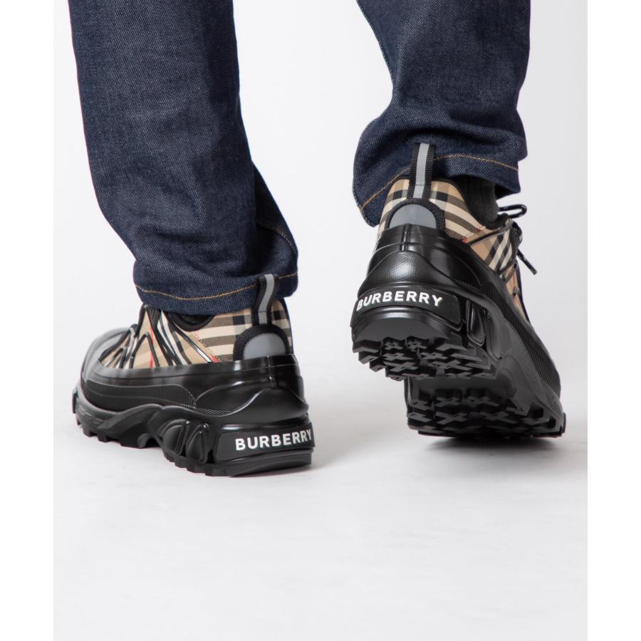 【burberry】 アーサースニーカー BURBERRY - ヴィンテージチェックコットン & ヌバック アーサー