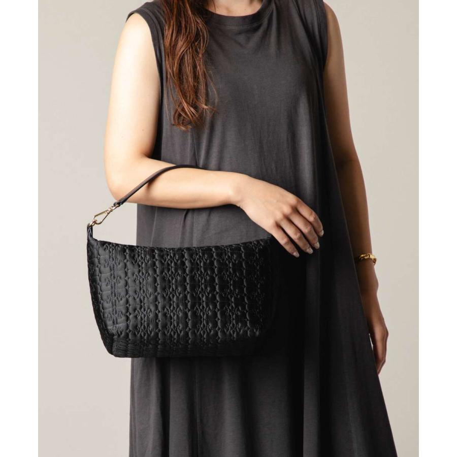 GANNI ガニー BUTTERFLY MEDIUM POUCH SATIN A5217 5893 99