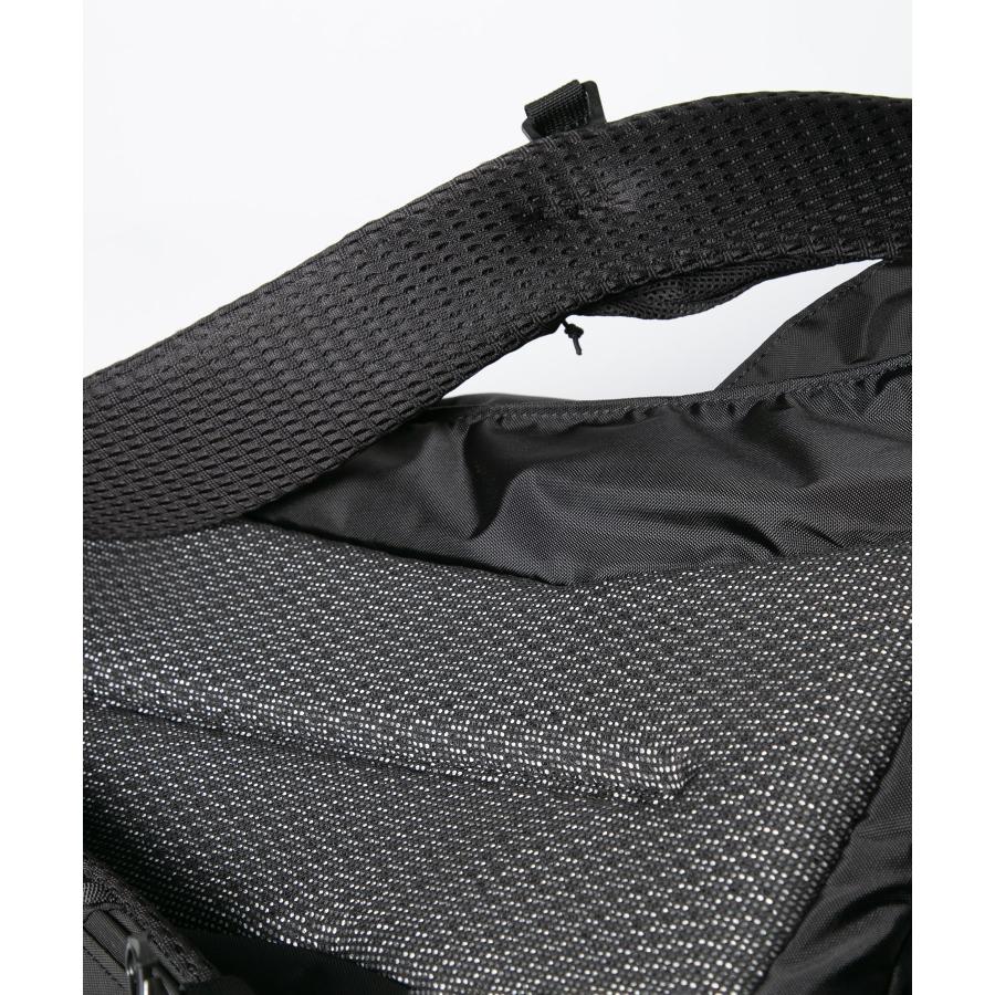 グレゴリー GREGORY 1500641041 バックパック DAY PFM V2 メンズ バッグ デイパック クラシック リュックサック 26L 黒 通勤 通学 旅行 アウトドア 爆買 | GREGORY | 16