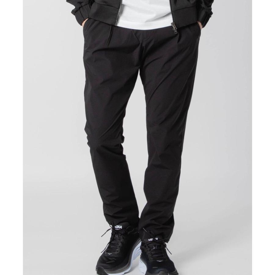 HERNO（ヘルノ） HERNO PT00001UL 12691 ロングパンツ ULTRALIGHT MATT