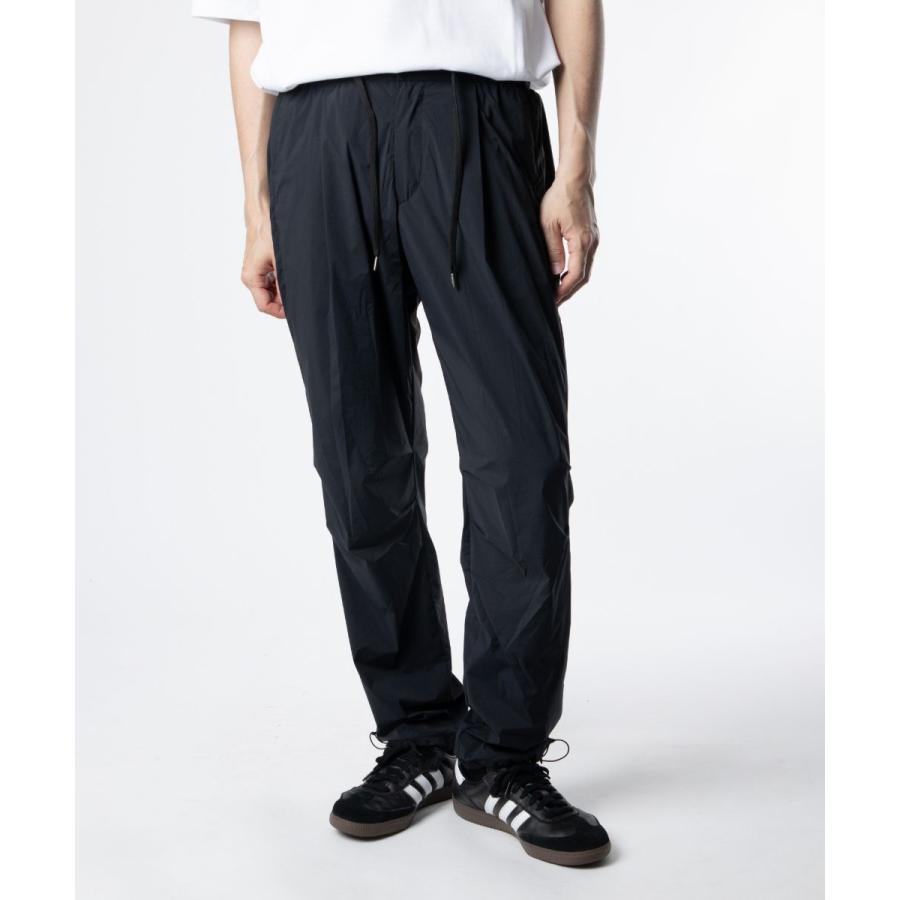 HERNO ヘルノ PT000041U 12431S ロングパンツ LIGHT NYLON HERNO ヘルノ PT000041U 12431S ロングパンツ LIGHT NYLON