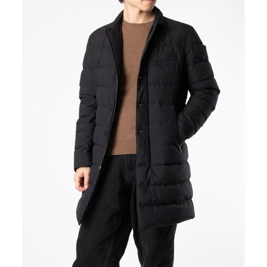 リピーター様価格　美品 ヘルノ HERNO ラミナー ウィンドストッパー ライト HERNO（ヘルノ） アウター メンズ ラミナー ゴアテックス インフィニ