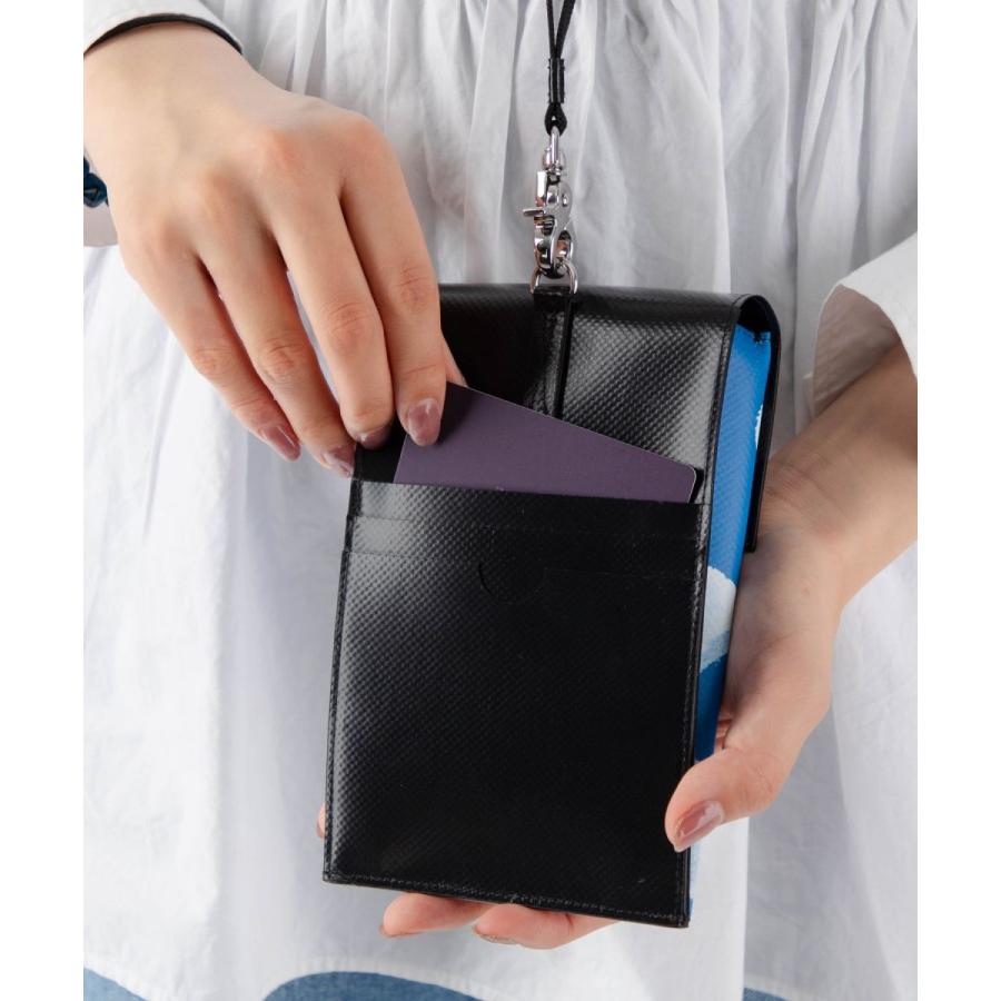 新品同様 マルニ フラワー フォンケース スマホケース ショルダーバッグ TEMI0004A2 スマホアクセサリー PVC ブルー 0569【中古】MARNI MARNI([イリョウ/フクショク]マルニ) / フォンケース/ショルダーバッグ