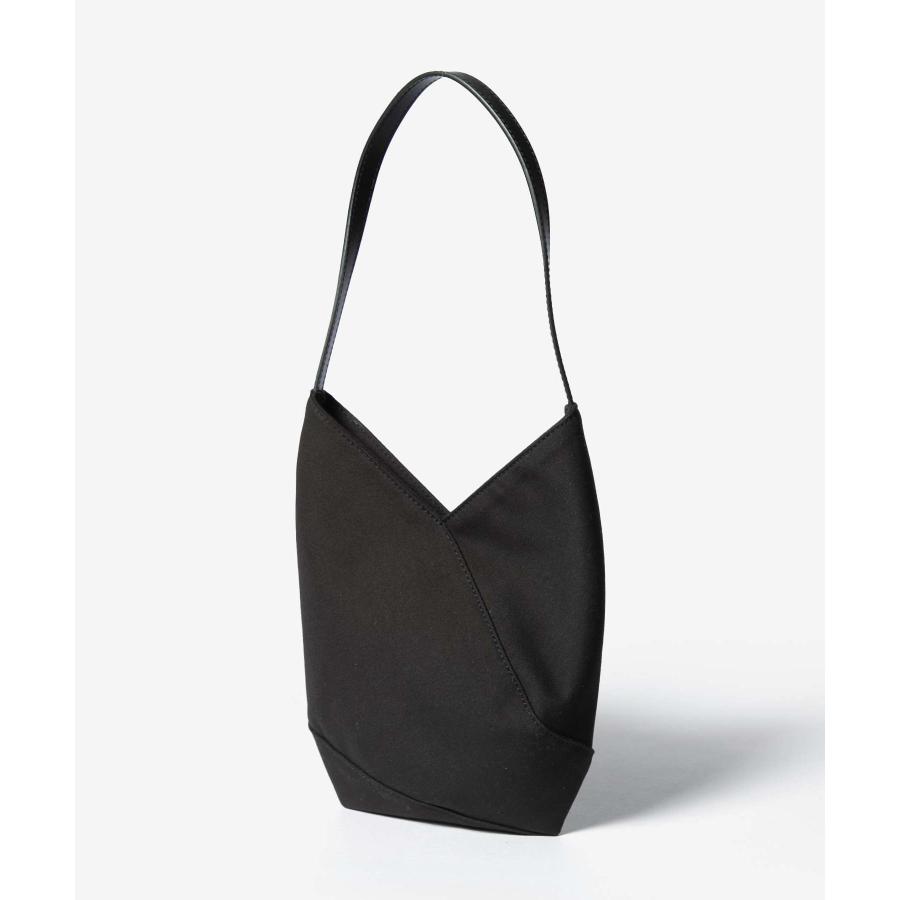 メゾンマルジェラmm6ワンピース 黒美品バック鞄エムエム6アローズ 楽天市場】エムエム6 MM6 SB6WD0027 P6414 ハンドバッグ LAYERED