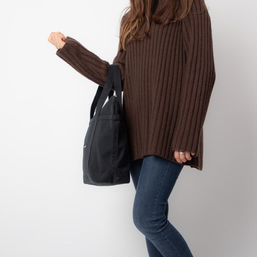 マリメッコ トートバッグ ブラック 40864 CLASSIC CANVAS マリメッコ トートバッグ ブラック 40864 CLASSIC CANVAS