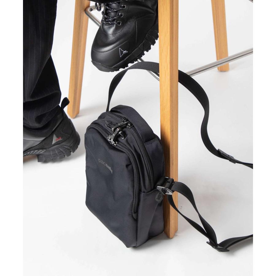 パックセーフ PACSAFE V anti-theft companion crossbody コンパニオン クロスボディ 61105130 61105658 ショルダーバッグ メンズ バッグ 爆買 | PacSafe | 17
