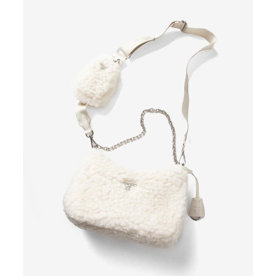 PRADA ホワイトファーショルダーバッグ PRADA（プラダ） PRADA Re-Edition 2005 WOOL CASHMERE リエディション