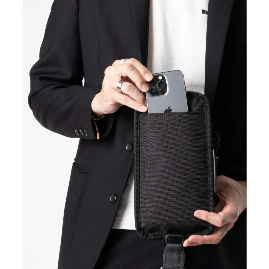 碁盤（メ311） ALPHA コンパクト・スリング ブラック｜TUMI(トゥミ)公式サイト | TUMI