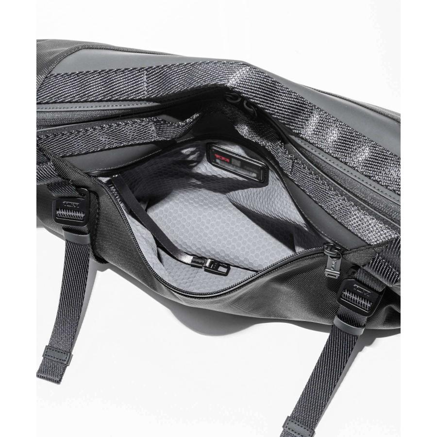 【未使用に近い】TUMI トゥミ DEVOE ウエストバッグ スリング 黒 TUMI 0834406D DEVOE Sloan Sling スローン スリング / トゥミ クロス